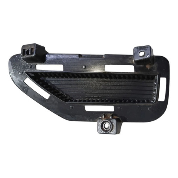 Moldura Grade Parachoque Tras Direita Chery Tiggo5 2025