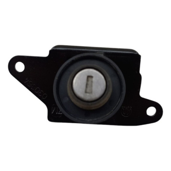 Fechadura Da Tampa Tras Fiat Mobi Porta Malas 2017 2020