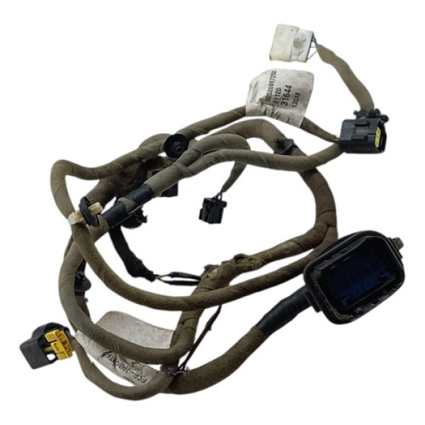 Chicote Porta Dianteira Direito Fiat Argo 2020 2024 Detalhe