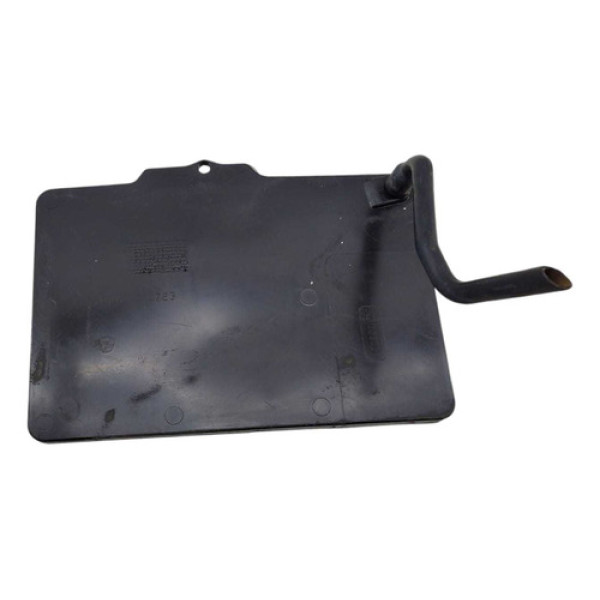 Tampa Caixa Bateria Fiat Toro 2022 2023 Detalhe