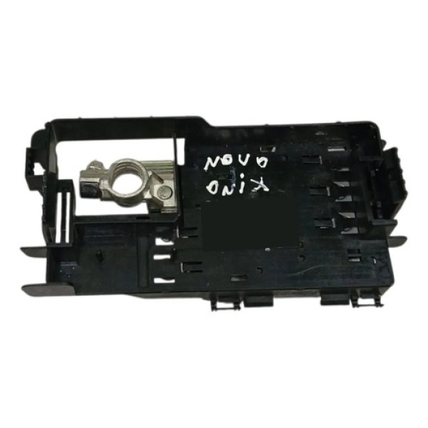 Terminal Polo Positivo Bateria Fusível Chevrolet Onix 2020
